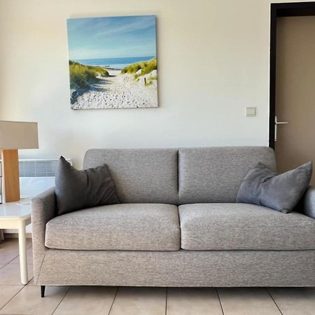 Appartement Residentie Astrid met private parking Bredene Buitenkant foto