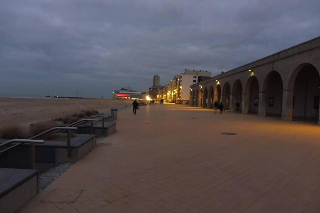 Appartement Residentie Astrid met private parking Bredene Buitenkant foto