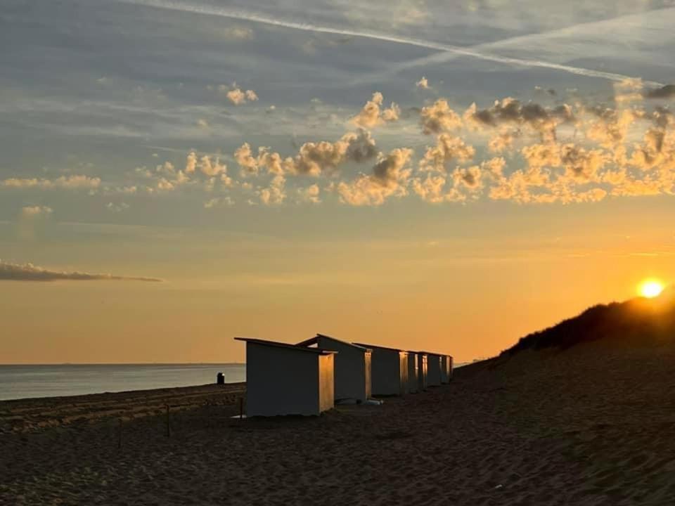 Appartement Residentie Astrid met private parking Bredene Buitenkant foto
