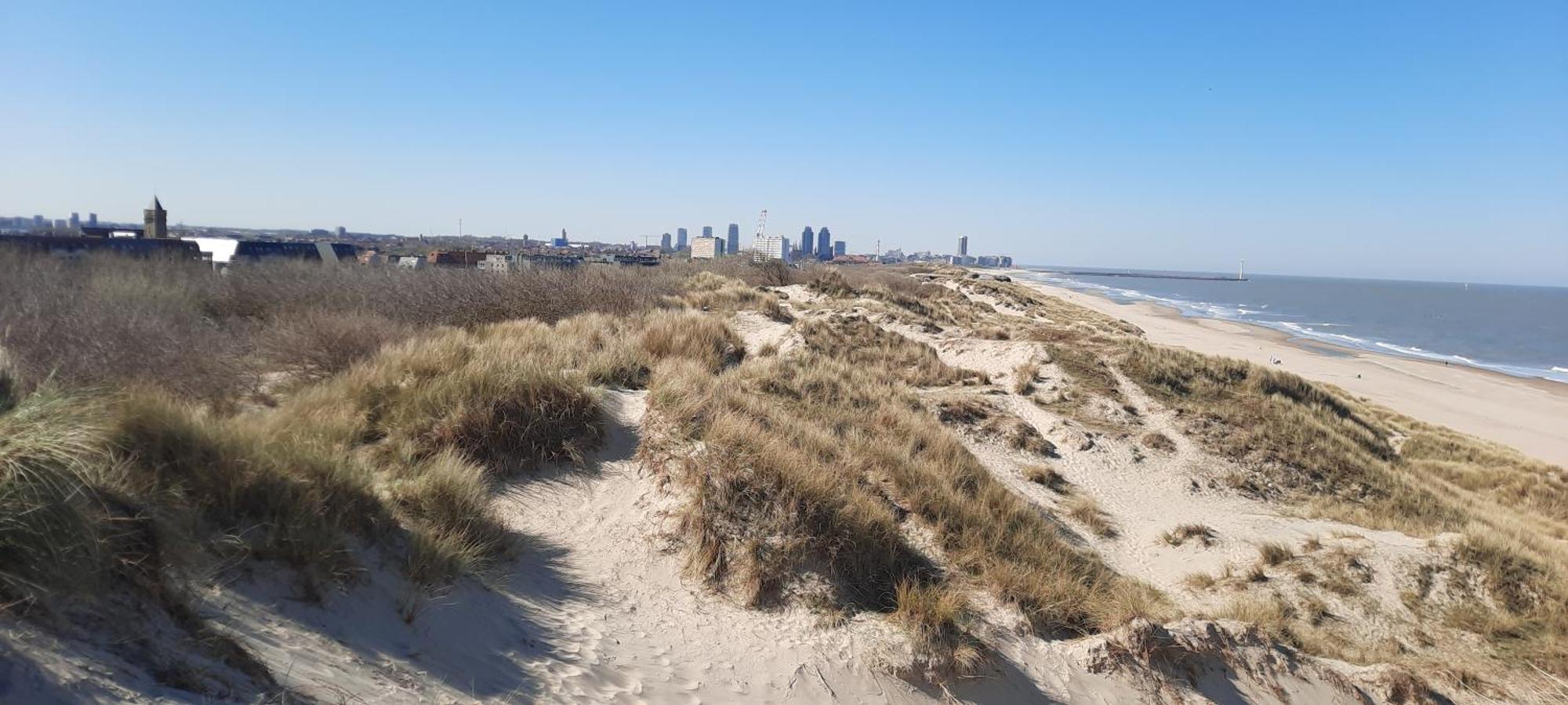 Appartement Residentie Astrid met private parking Bredene Buitenkant foto